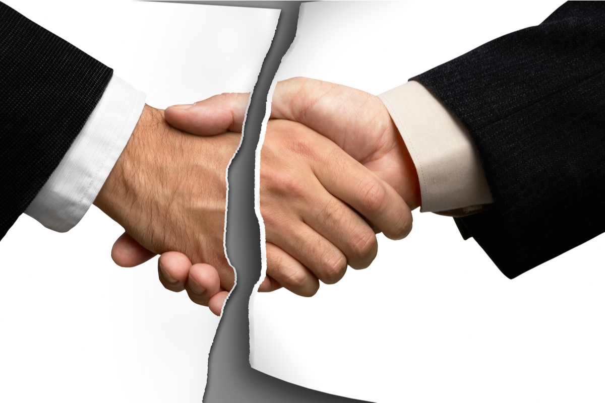 カーリースで中途解約したい！違約金の相場と手続きの方法とは？