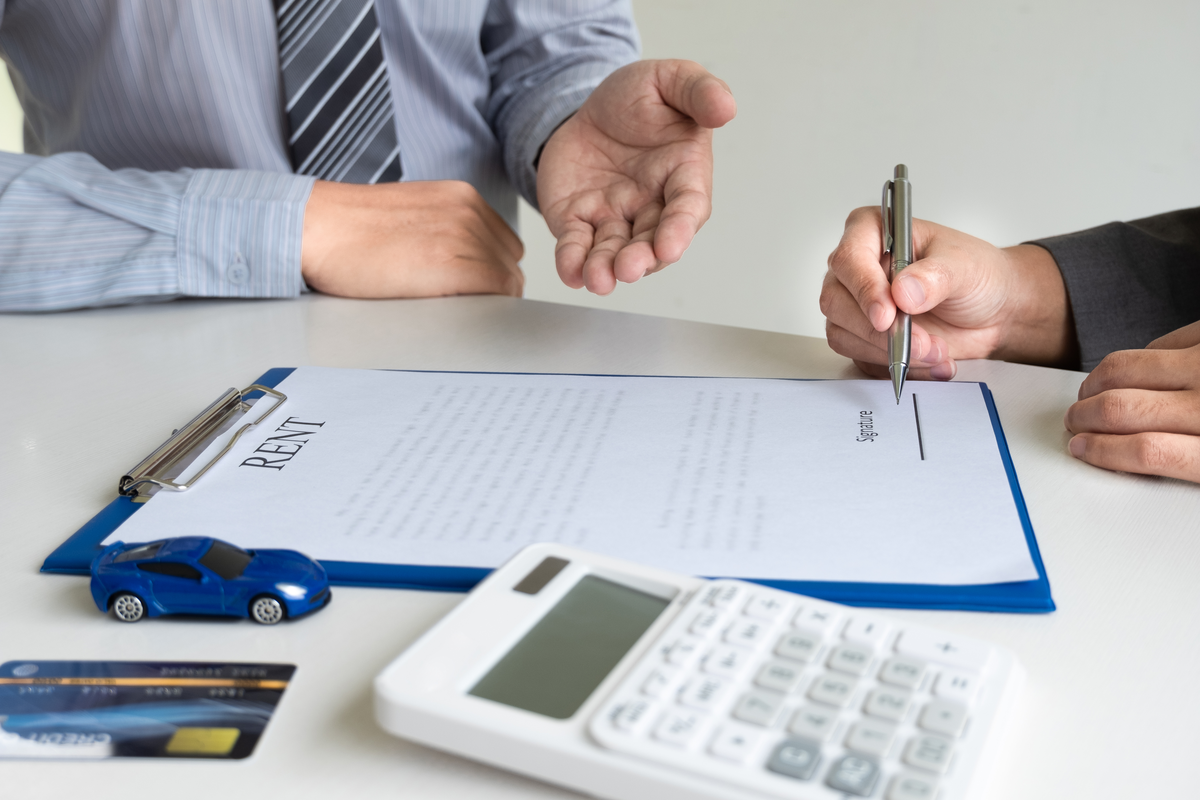 タイミングが重要。自動車保険を見直しする適切な時期とは？