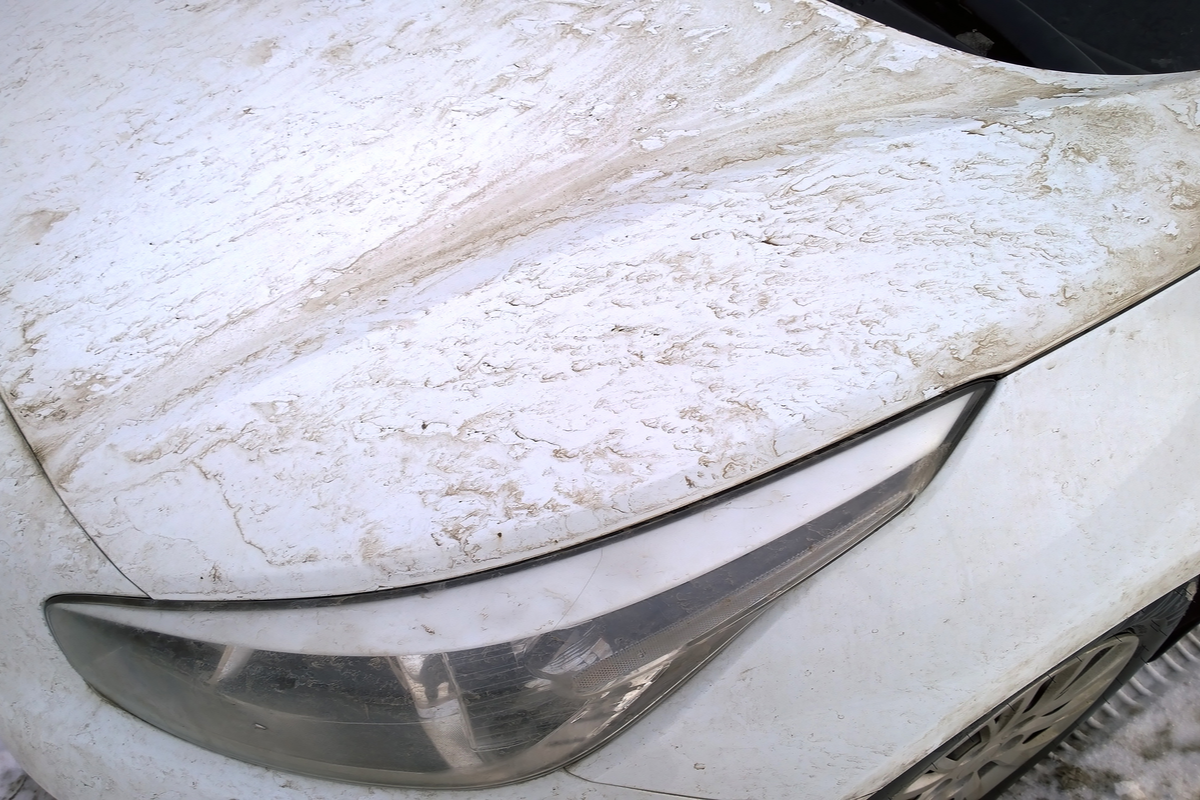 車のボディについた水垢の消し方は？　簡単に消せる？