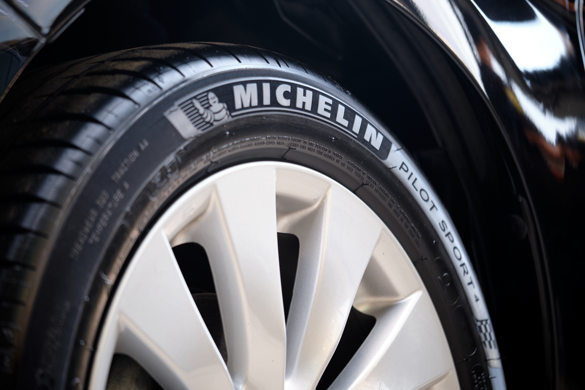 ハイグリップタイヤってどんなタイヤ？