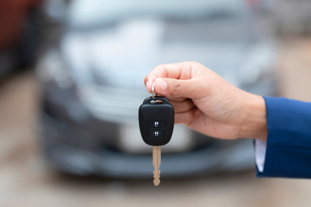 普通車に乗るならリースがおすすめ！　その理由は…