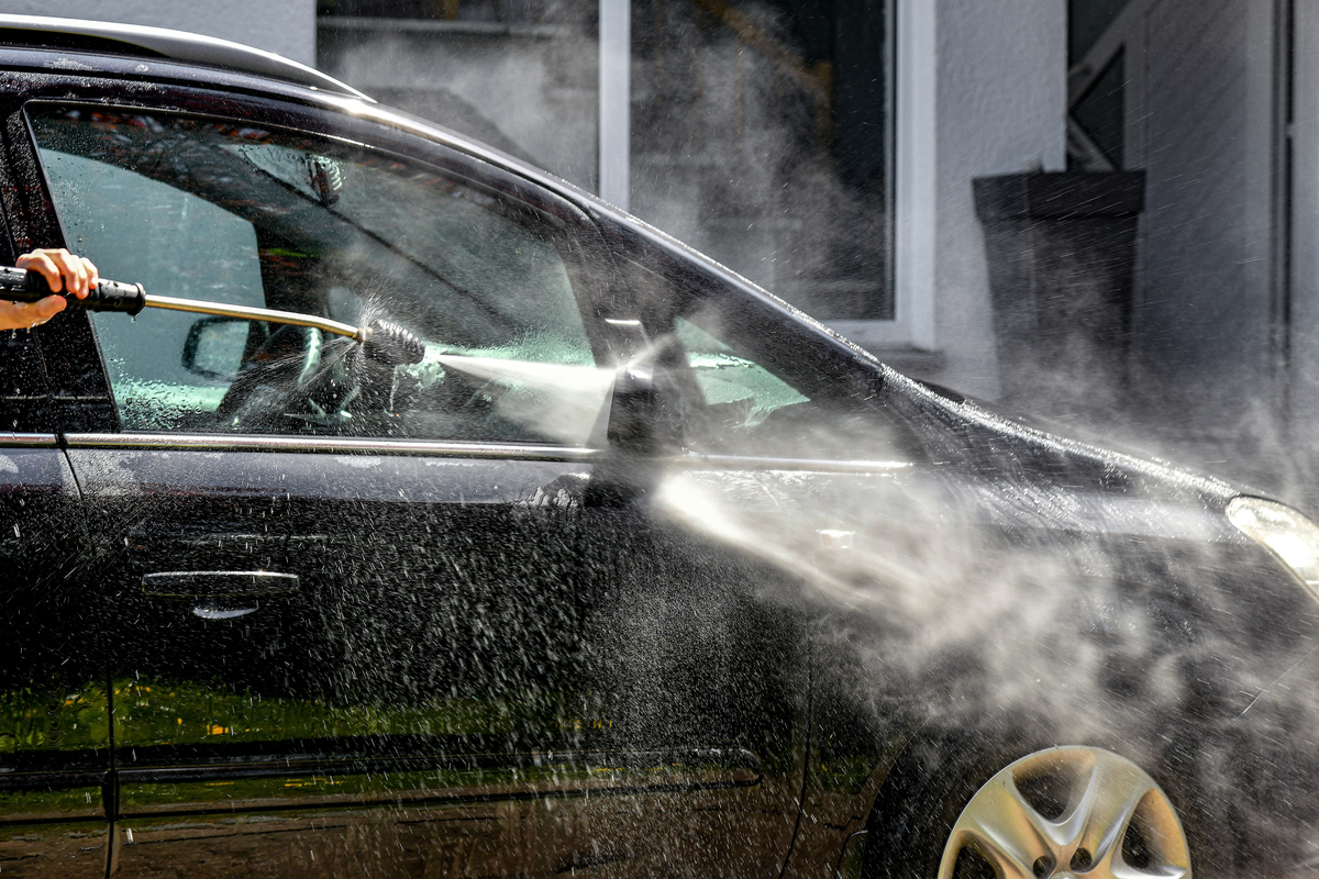 水を弾かない親水性カーコーティング剤はおすすめできる？