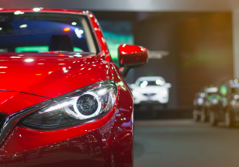 新車を購入！自動車保険の車両保険はつけるべき？