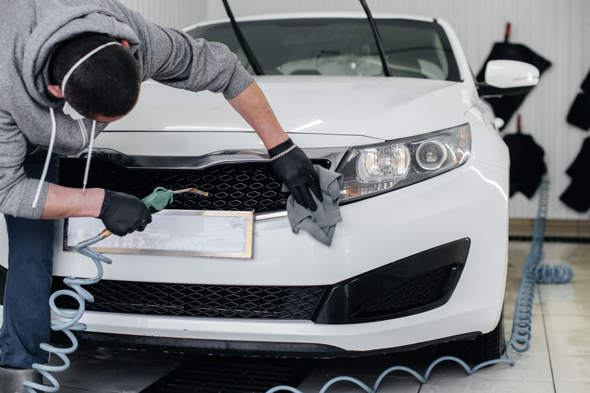 車の傷修理におすすめの依頼先とは？