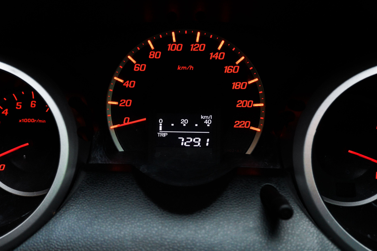 アイドリングストップキャンセラーを装着して車検は通る？