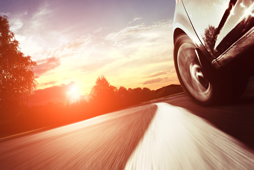 タイヤのブロック飛びって？原因は何？