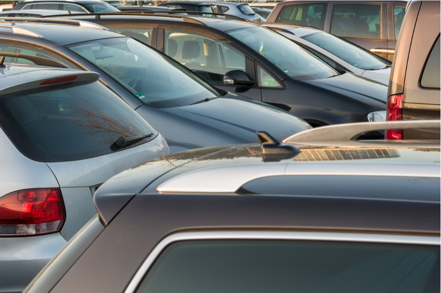 意外に高い板金修理代！車のエッジを保護するアイテムの選び方