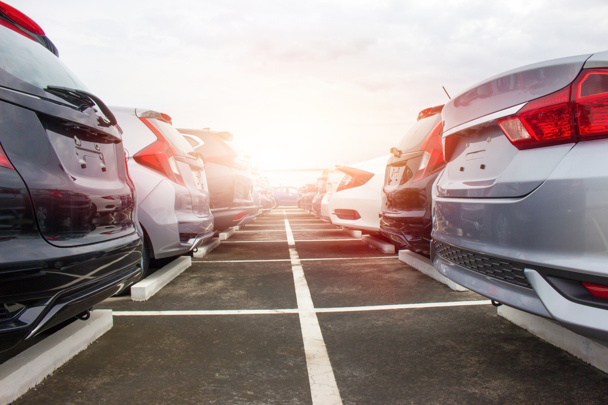 カーリースでも自動車保険は必須