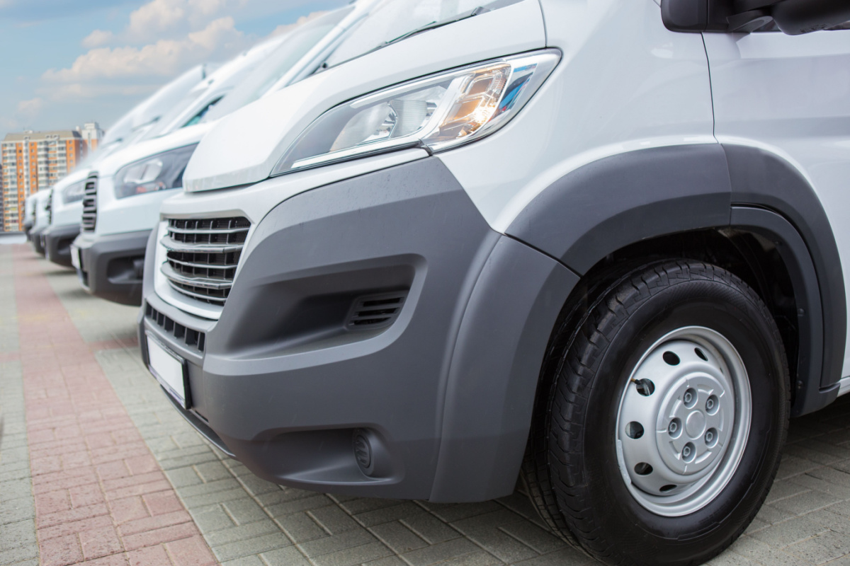 車の樹脂パーツとは？