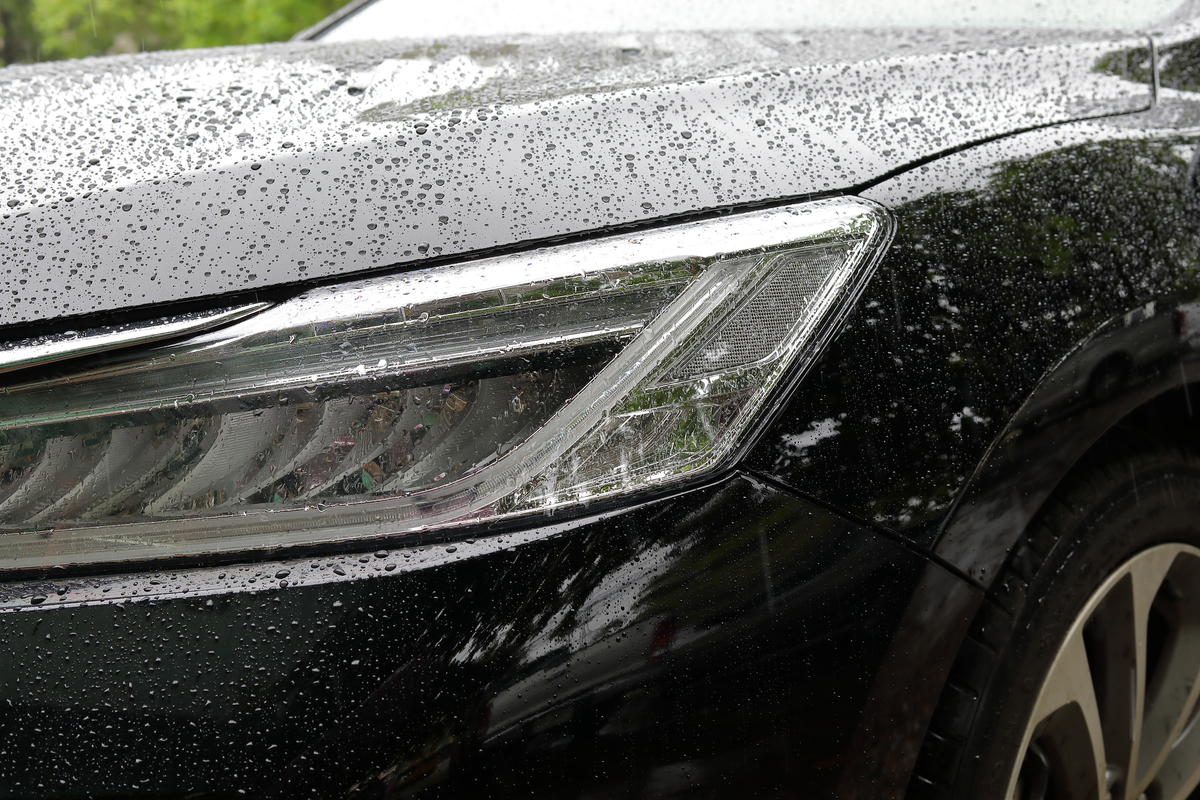 撥水タイプと親水タイプは車の保管状況を考える