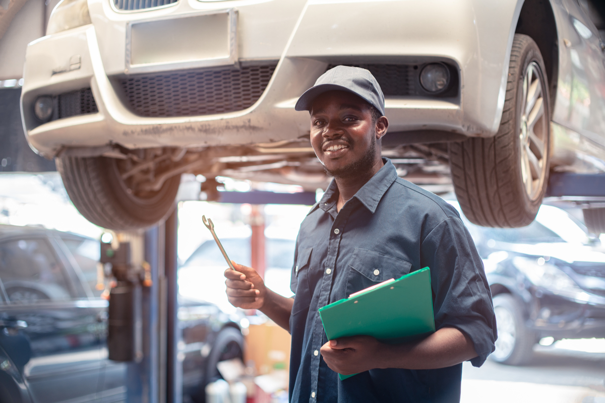 ユーザー車検と、車検業者の費用を比較検証
