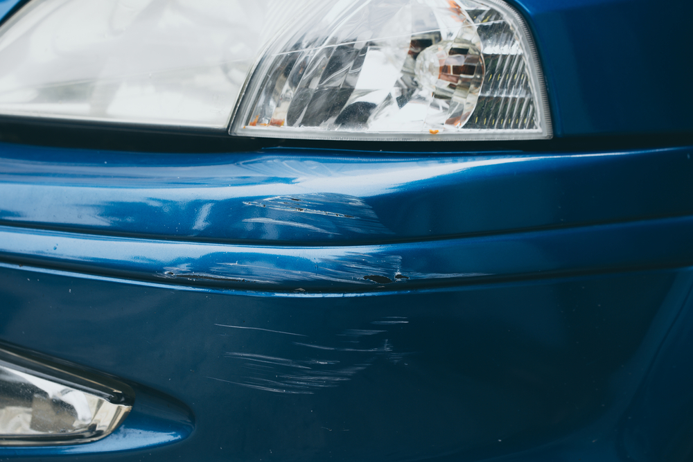 バンパーの修理、どのくらいの費用がかかる？