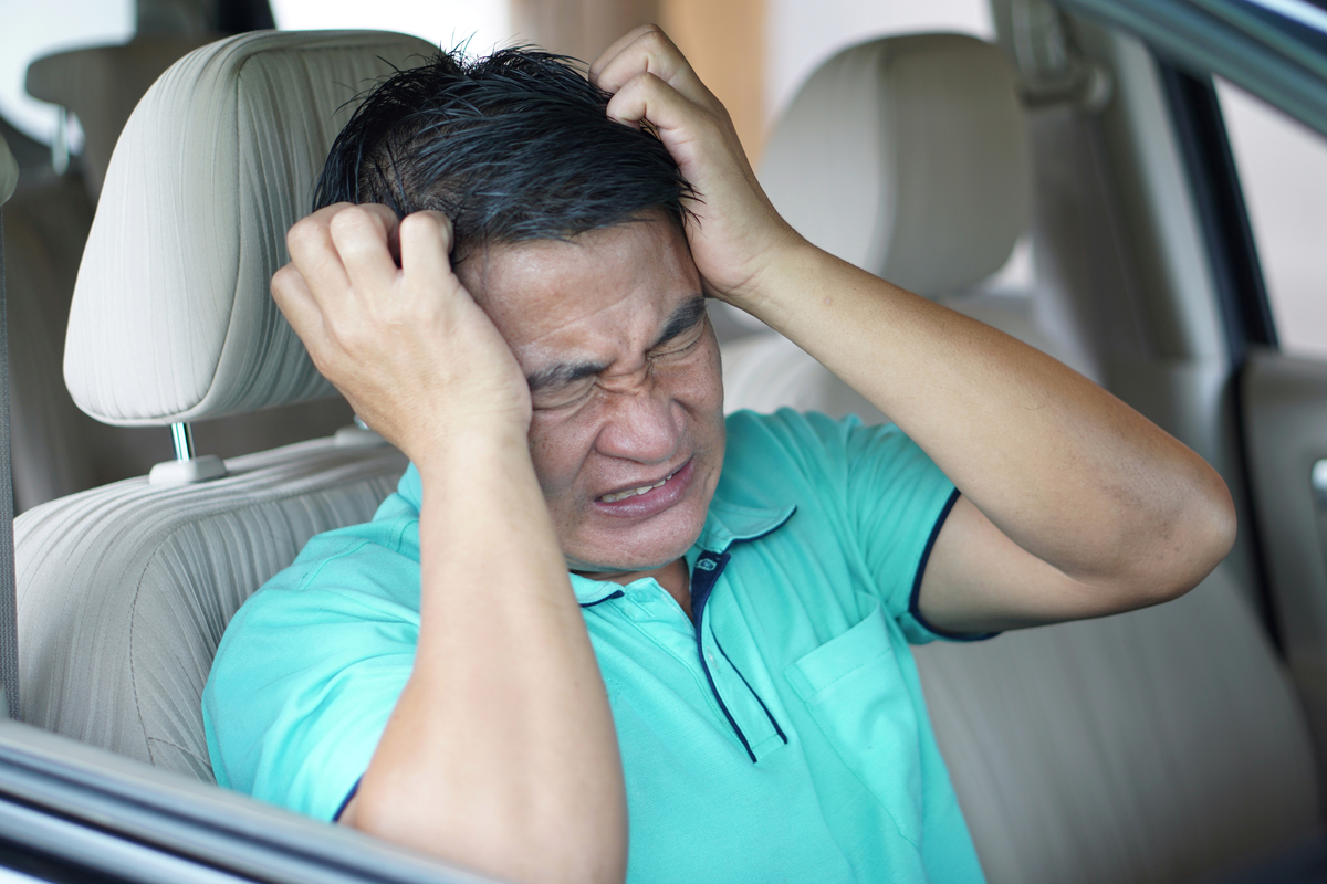 税金以外にも、13年目以降の車はお金が掛かる