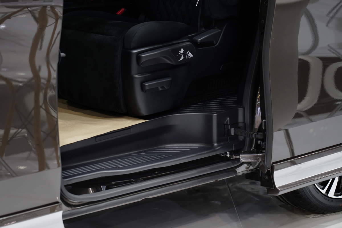 サイドステップは傷がつきやすい？