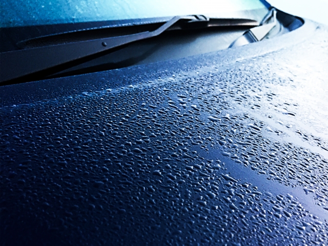 梅雨時、施工するなら前後どっち？