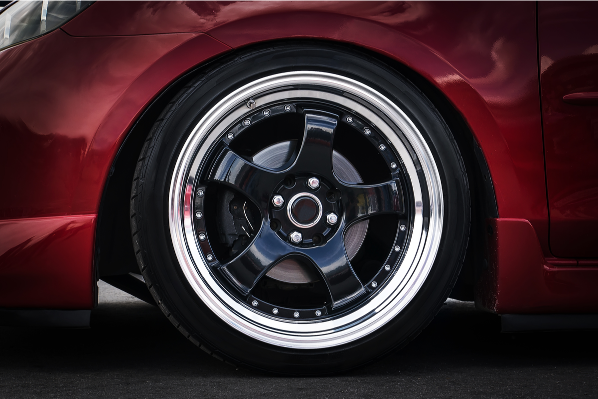 タイヤのドレスアップは外径に注意！