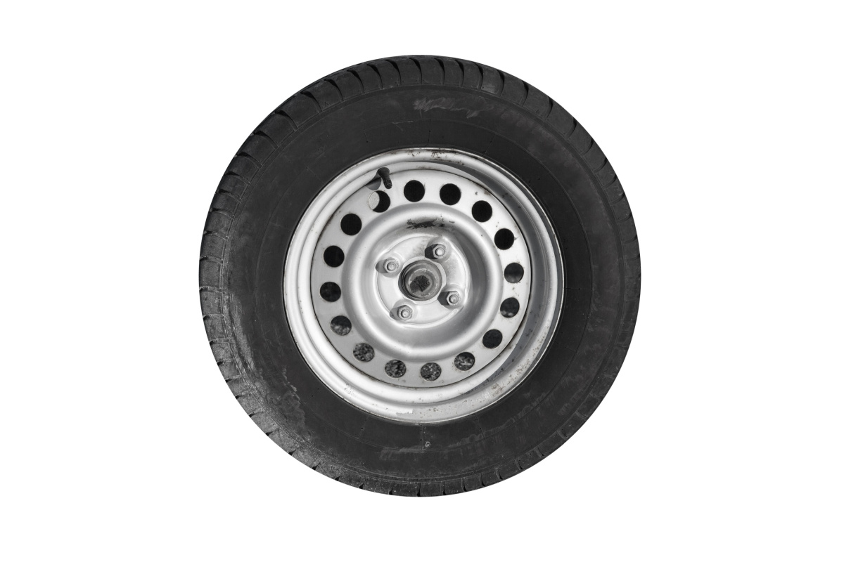 スチールホイールのメリットと注意点