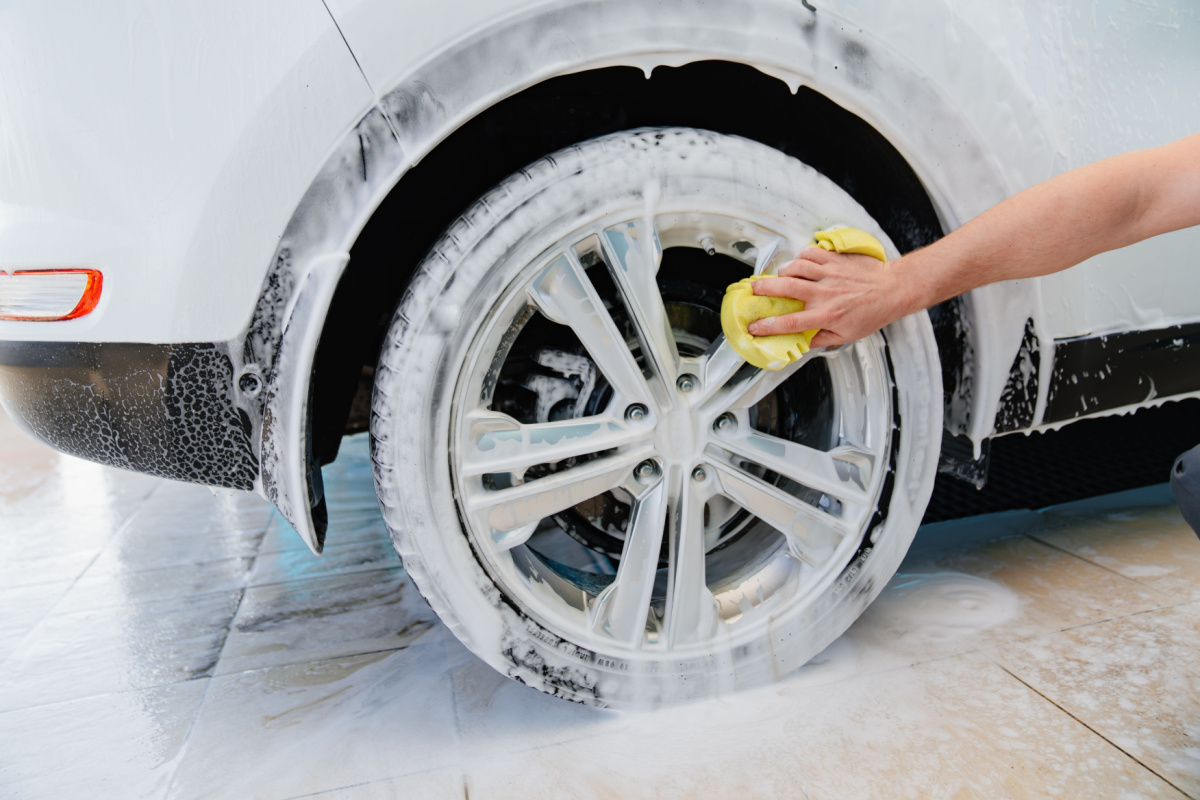 ホワイトウォールタイヤのお手入れ方法とは？