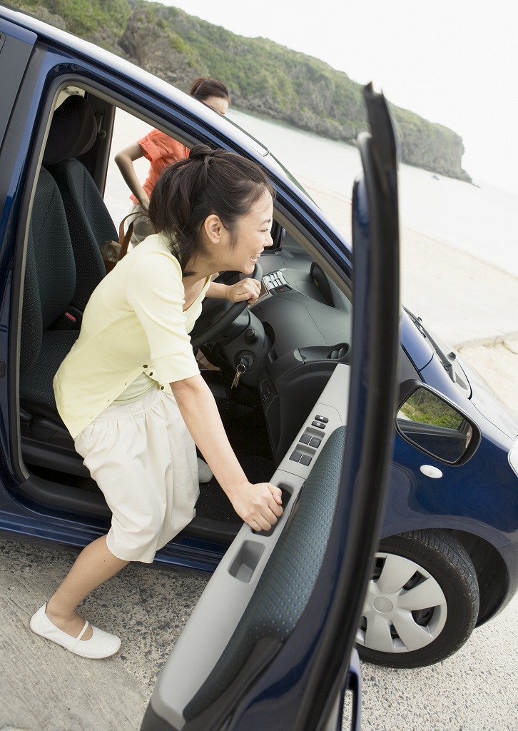 軽はずみに他人の車を運転すべからず！