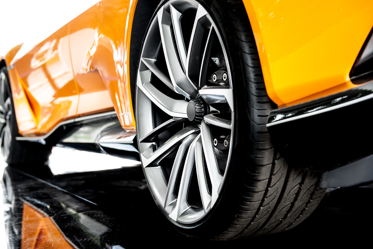 タイヤのプロが教える タイヤのバルブ交換時期と費用を解説 コスモ石油販売