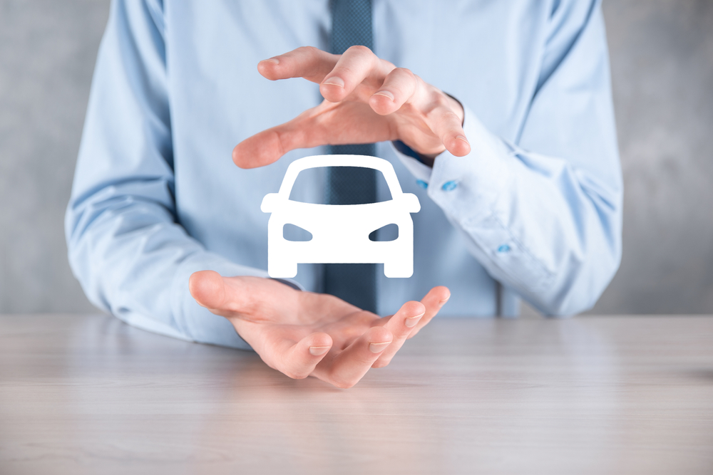 自動車保険の「車両保険」って何？つけたほうがよいのかな？